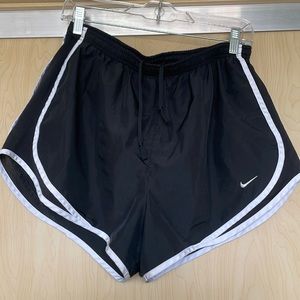 Nike Drifit Tempo Running Shorts XL